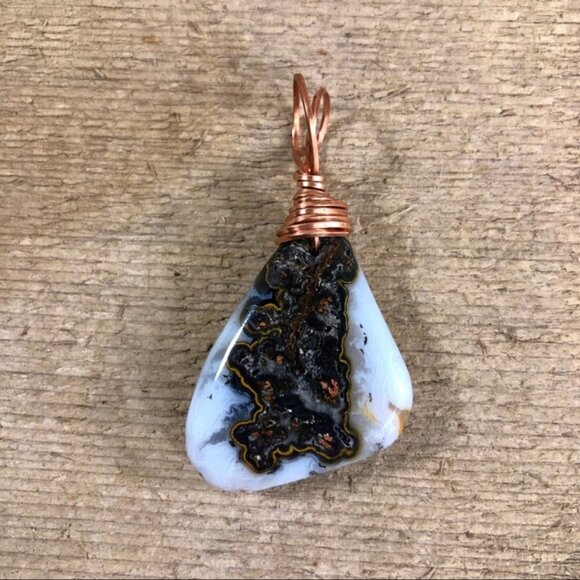 Rare Banded Agate Necklace Pendant - Picture 4 of 6
